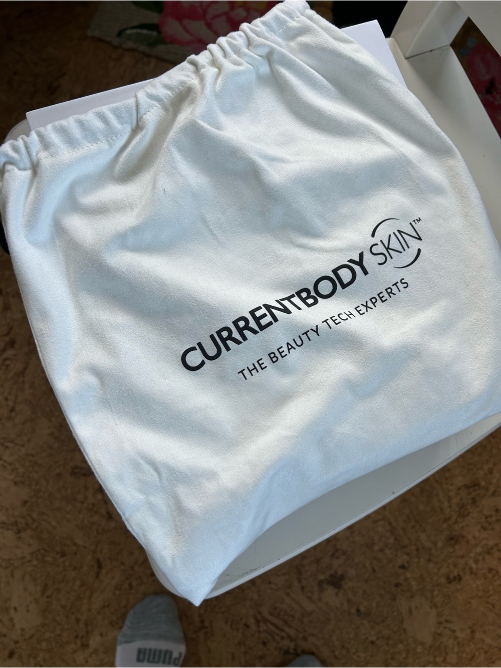 CurrentBody Skin LED Light Therapy Mask — White - Picture 3 of 5